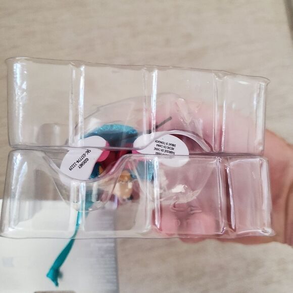 ✨DISNEY✨ NEW! - Mickey Selfie Graduation Ornament - Picture 12 of 12